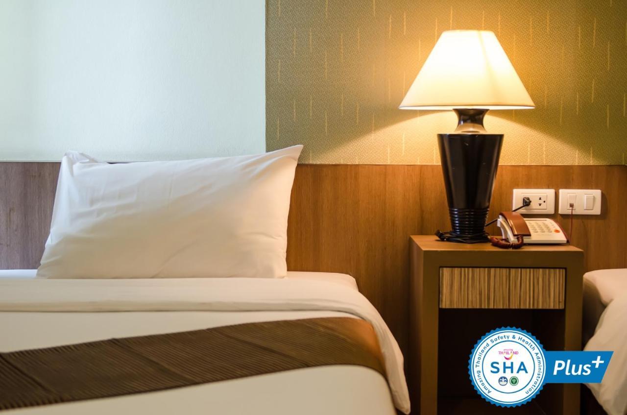 The Platinum Suite Бангкок Екстер'єр фото