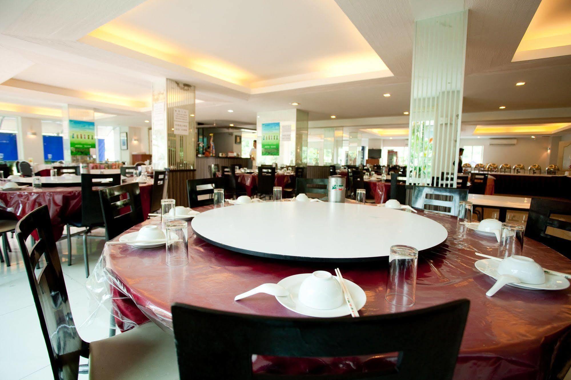 The Platinum Suite Бангкок Екстер'єр фото