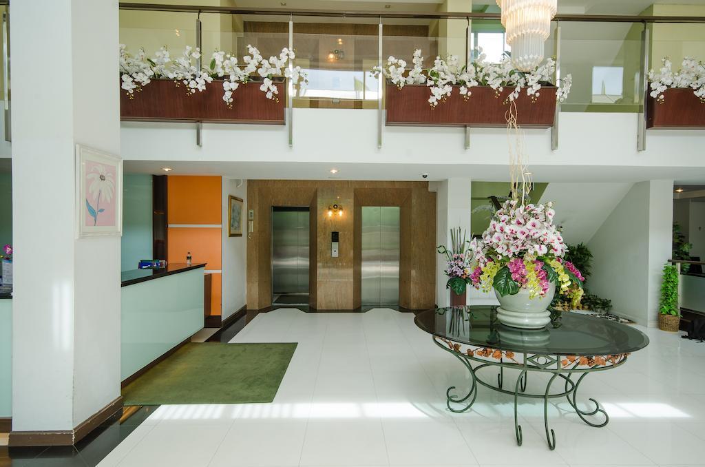 The Platinum Suite Бангкок Екстер'єр фото