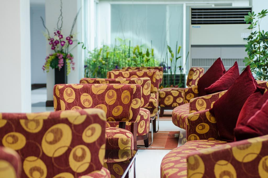 The Platinum Suite Бангкок Екстер'єр фото